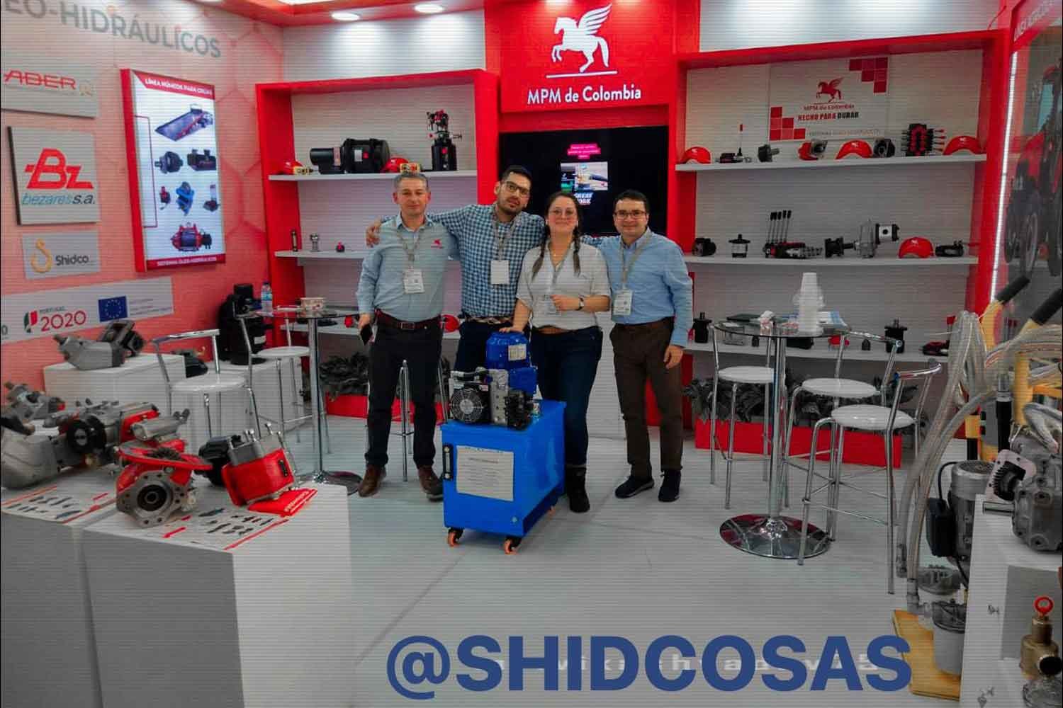 Equipo Shidco en feria